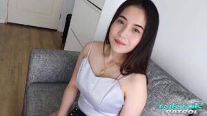 Gạ phang gái xinh ngoài đường, chỉ vì em thích cặc to
